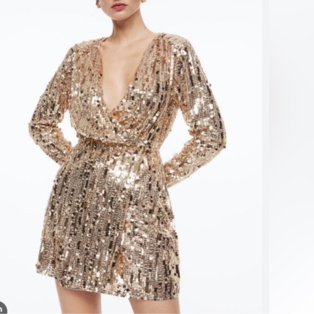 NWOT GOLD-COLORED SEQUINED WRAP DRESS